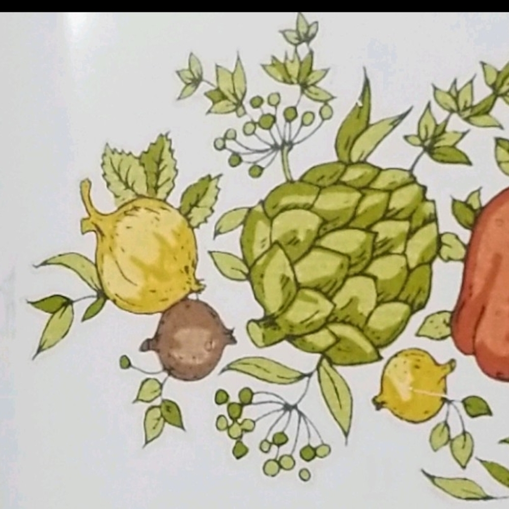 Corningware White Baking Dish with Vegetable Design - Picture 6 of 8
